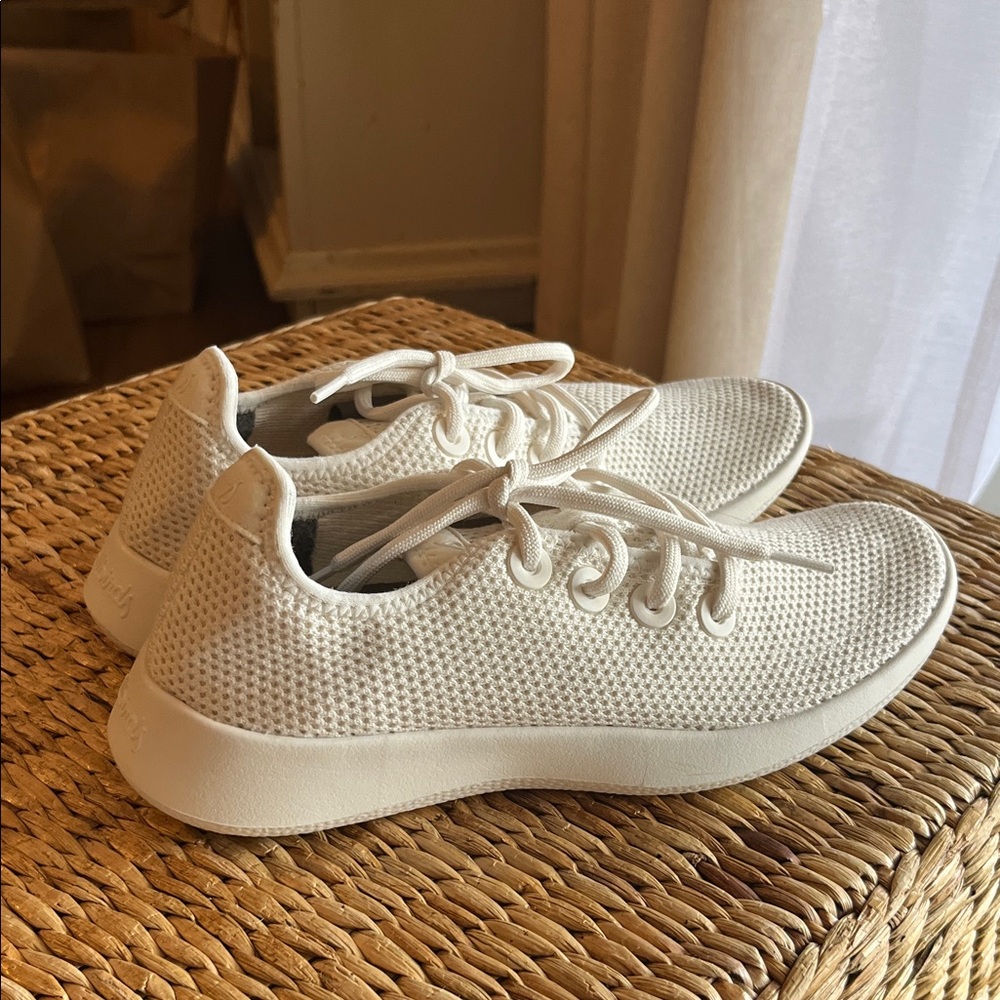 Allbirds Tree Runners White - Perfect European Travel Walking Shoes!